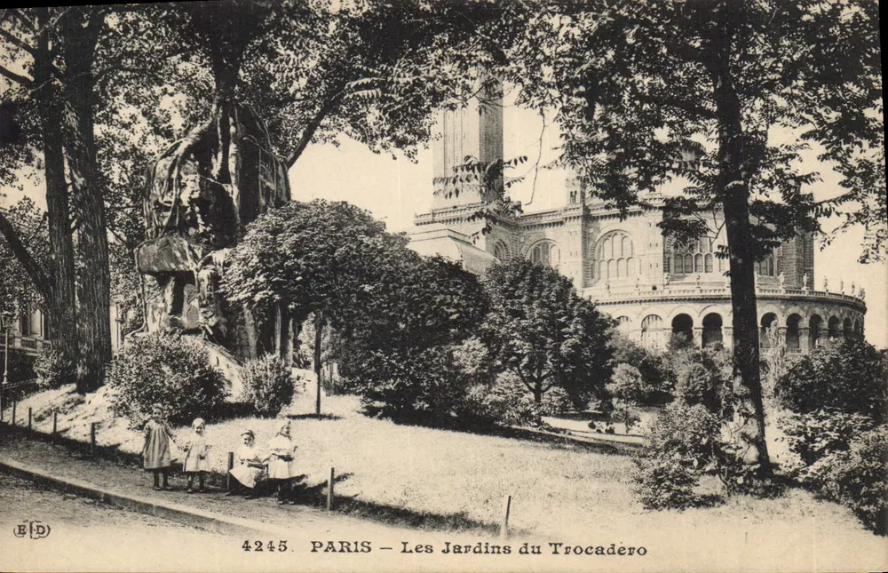 PARIS — Os Jardins do Trocadéro — Editor E.P.D. n° 4245 - Frente