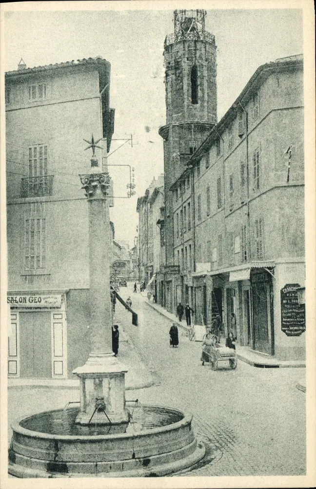 Aix-en-Provence — Fontäne und Turm der Augustiner — J. Gouillard & Cie, Aix-en-Provence - Vorderseite