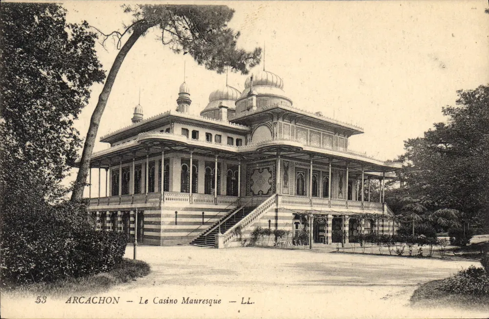 Arcachon — O Casino Mauresque — LL. - Frente