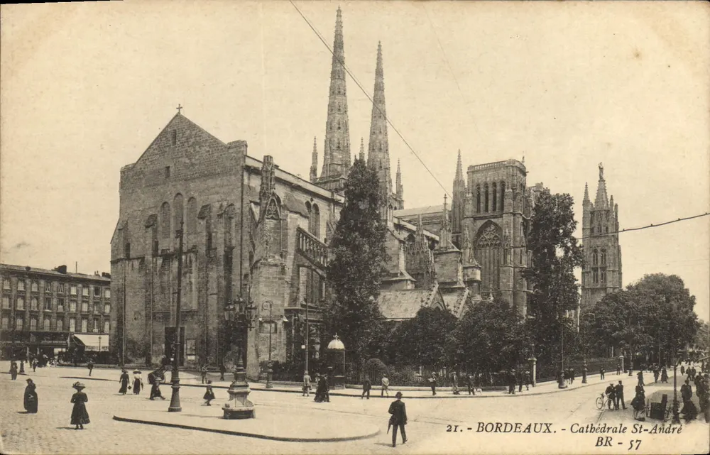 Bordeaux — Catedral de São André — BR-57 - Frente