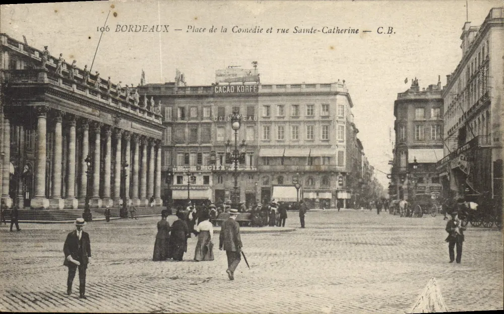 Bordeaux — Place de la Comédie et rue Sainte-Catherine — C.B. - Front