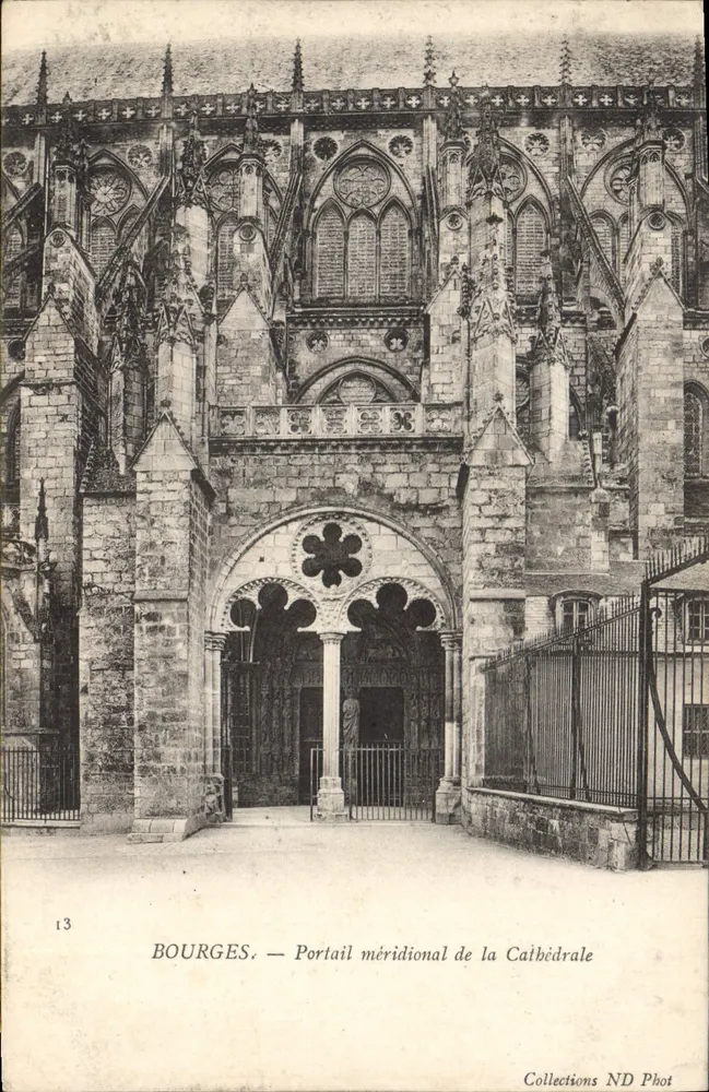 Bourges — Portal meridional de la Catedral — Collections ND Phot - Anverso