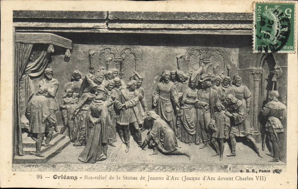 Orléans — Bas-relief da Estátua de Joana d'Arc (Joana d'Arc diante de Carlos VII) — B. E., Paris, n° 94 - Frente