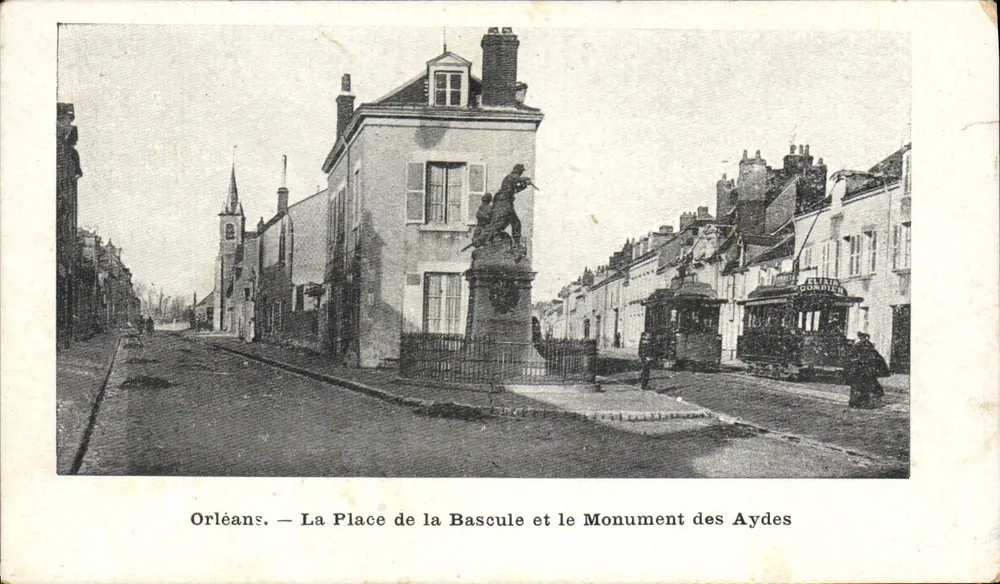Orléans — Die Place de la Bascule und der Monument des Aydes — Verlag unbekannt - Vorderseite
