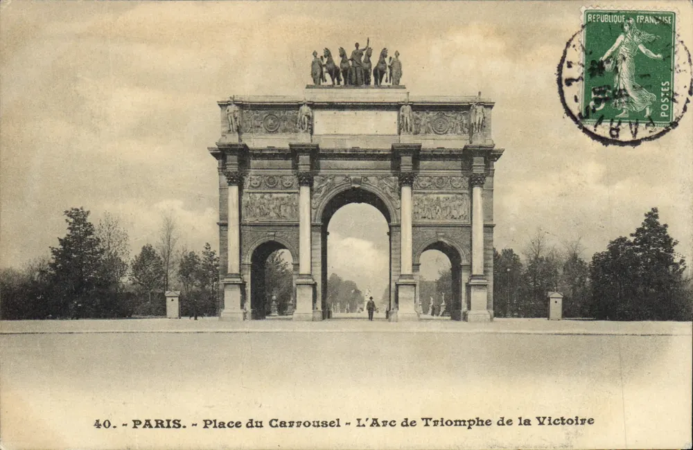 Paris - Place du Carrousel - L'Arc de Triomphe de la Victoire — éditeur '40.' - Recto
