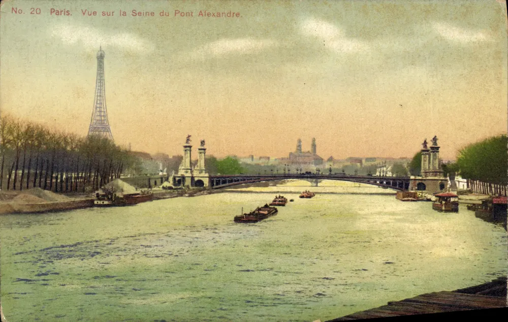 Paris — Vue sur la Seine du Pont Alexandre — No. 20 - Recto