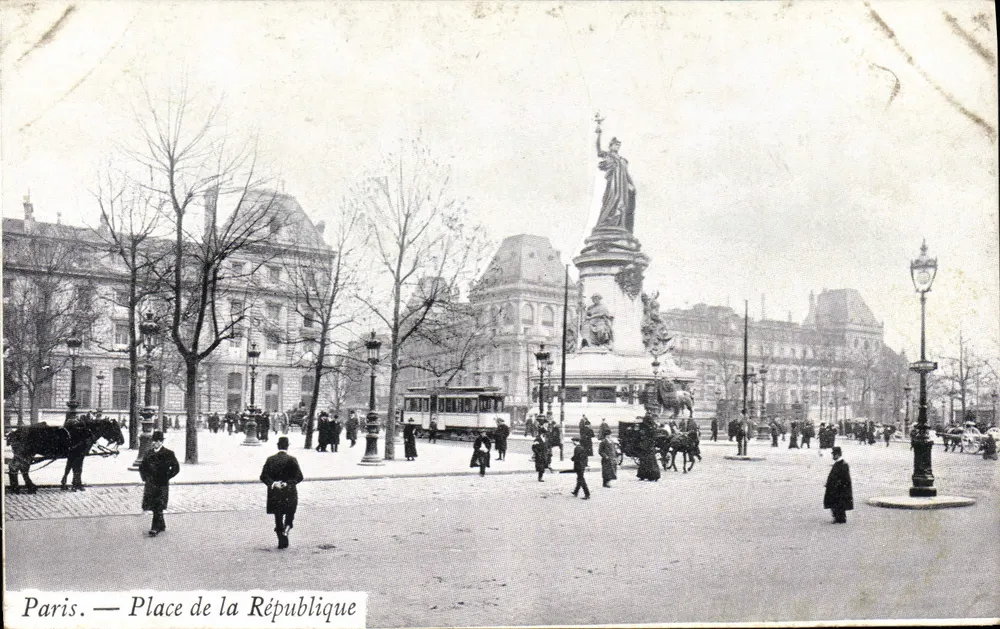 Paris — Praça da República — editor não identificado - Frente
