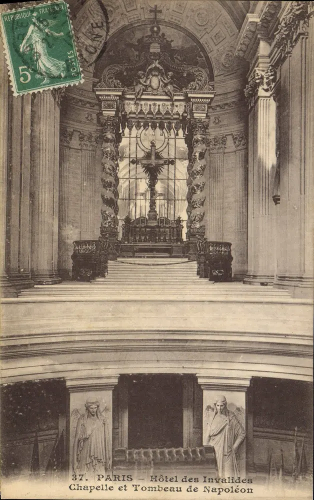 Paris — Hôtel des Invalides — Kapelle und Grabmal Napoleons - Vorderseite
