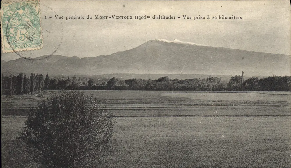 Mont Ventoux — Vista geral a 22 quilômetros — Editor não visível - Frente