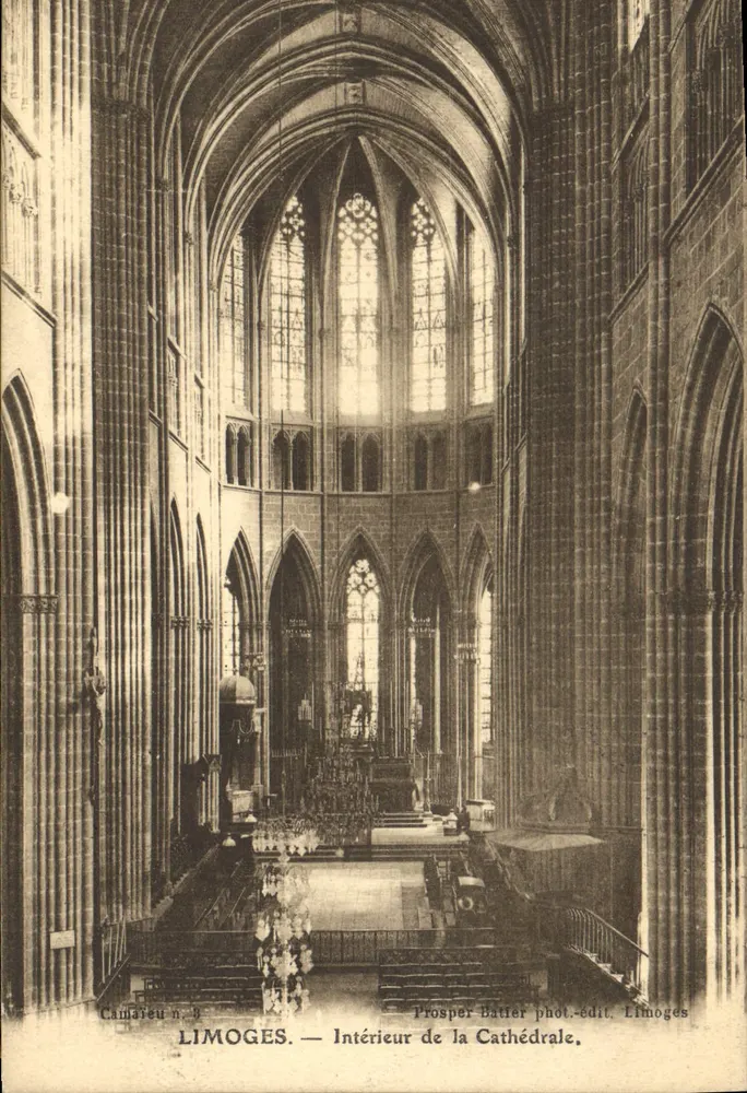Limoges — Interior da Catedral — Prosper Batterier fot.-edit. Limoges, Camarieu n. 9 - Frente