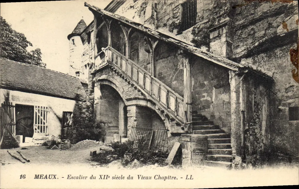 Meaux - Treppe des Alten Kapitels - LL - Vorderseite
