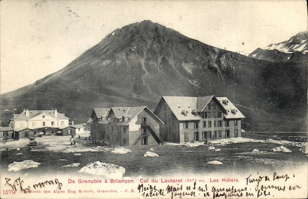 Col du Lautaret (2075 m) — Die Hotels — Populaterie des Alpes Eug. Robert, Grenoble - C.R. — n° 1579 - Vorderseite