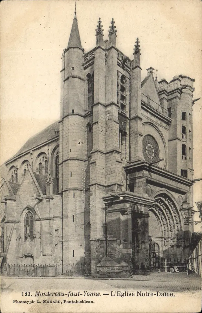 Montereau-faut-Yonne — Kirche Notre-Dame — Phototypie L. MÉNARD, Fontainebleau - Vorderseite