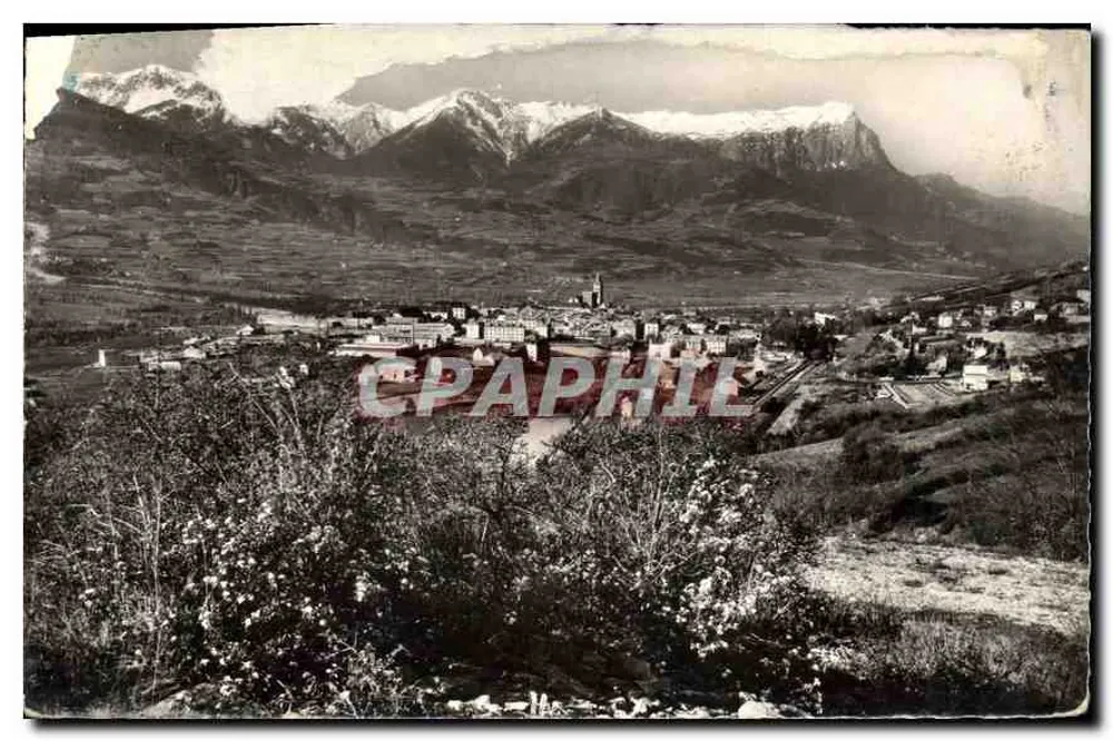 Embrun (Hautes-Alpes) — allgemeiner Blick und Berg von Bonne, der etwas von Alban ist — Les Éditions de l'Économie, Embrun - Vorderseite