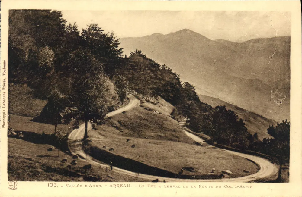 Tal der Aure - Arreau - Der Reitersattel auf der Route zum Col d'Aspin — Phototypie Labenche Frères, Toulouse, Nr. 103 - Vorderseite