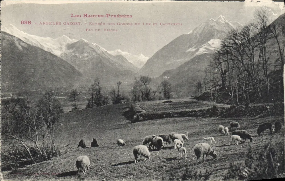 Die Hochpyrenäen — Eingang zu den Gorges de Luz und Cauterets, Pic de Viscos — Verleger: G. Lévy, Nr. 698 - Vorderseite