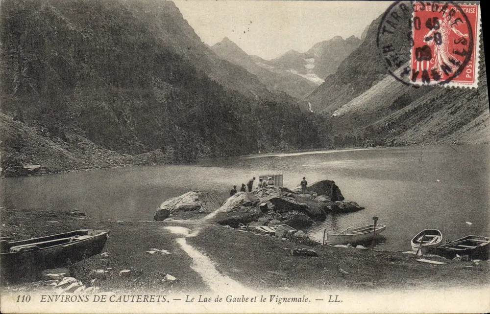 Arredores de Cauterets — Lago de Gaube e o Vignemale — LL. - Frente