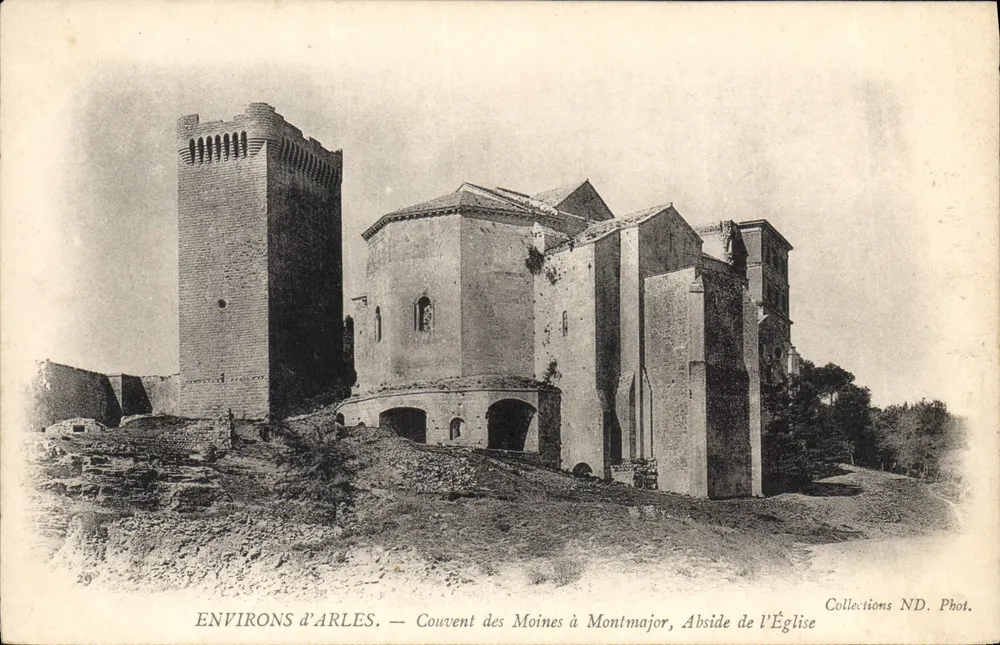 Um Arles — Konvent der Mönche in Montmajor, Apse der Kirche — Collections ND. Phot. - Vorderseite