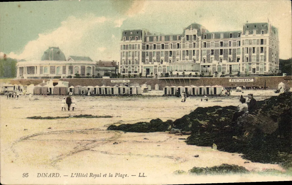 Dinard — L'Hôtel Royal y la Playa — LL. - Anverso