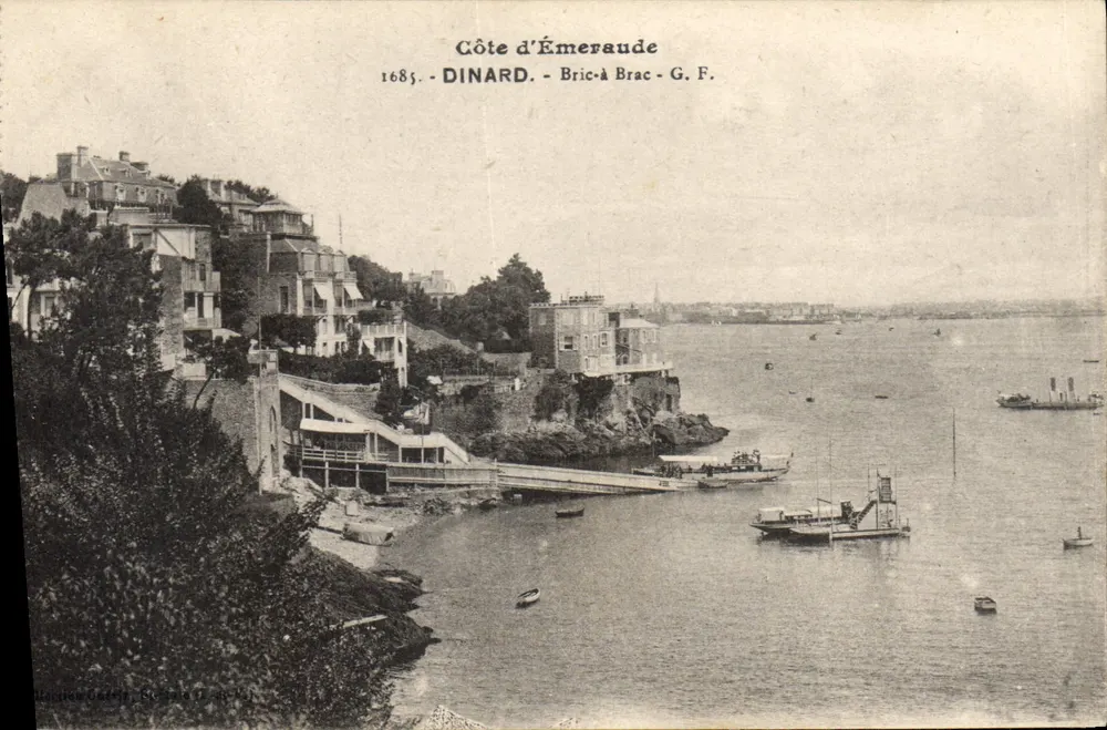 Costa de Émeraude — Bric-à-Brac — G.F. — Dinard - Frente