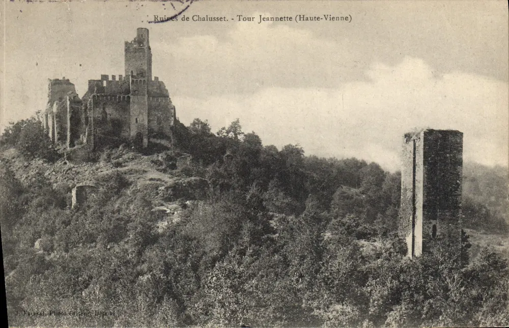Ruinen von Chalusset - Turm Jeannette (Haute-Vienne) — Foto veröffentlicht von P. Paresat - Vorderseite