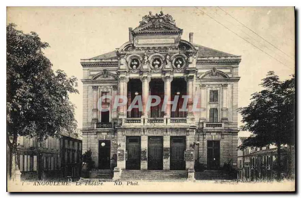 Angoulême — O Teatro — ND. Fot. - Frente