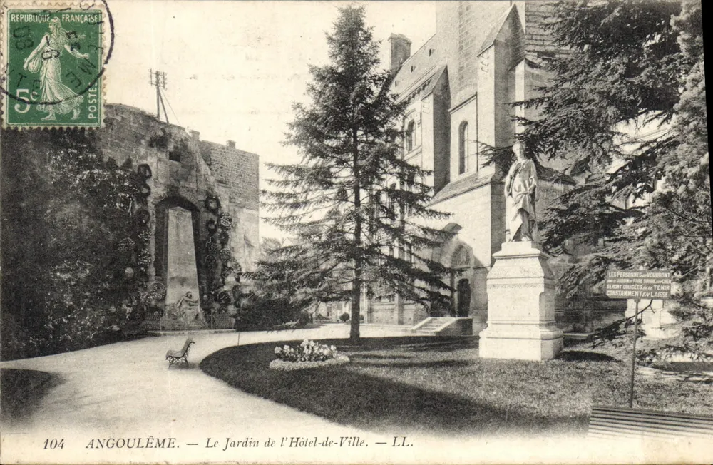 Angoulême — Der Garten des Rathauses — LL. — Nr. 104 - Vorderseite