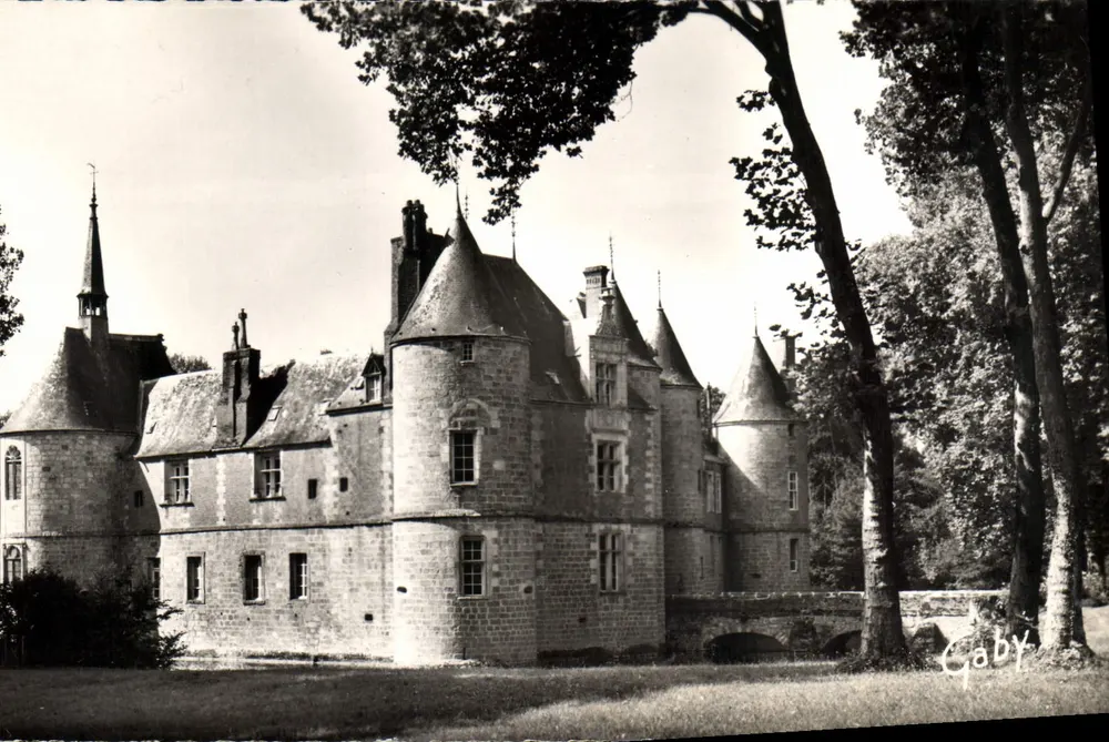 Zamek w Fleurigny — Okolice SENS (Yonne) — Éditions Gaby - Awers