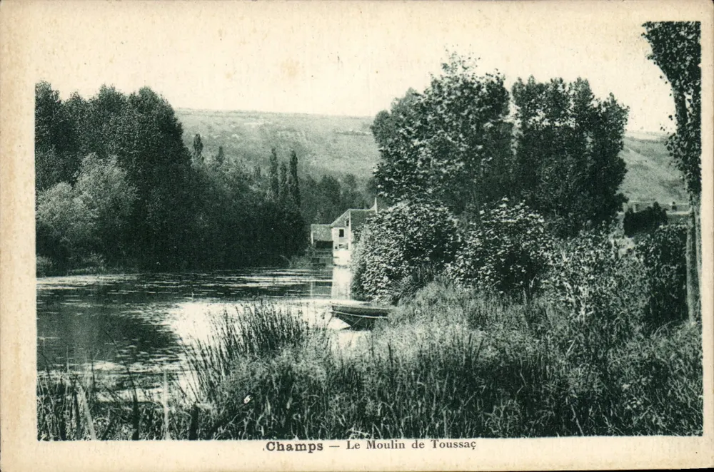 Champs — De Molen van Toussaç - Voorkant