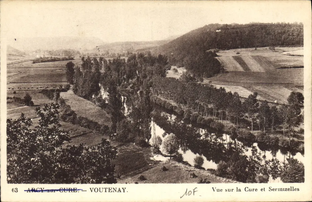 Arcy-sur-Cure — Voutenay — Blick auf den Fluss Cure und Sermizelles - Vorderseite