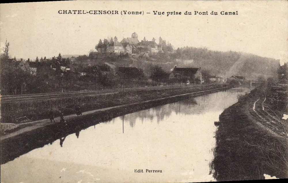 Châtel-Censoir (Yonne) — Vista presa dal Ponte del Canale — Edit Perreau - Recto