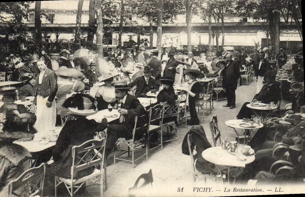 Vichy — La Restauration — LL. — n°51 - Frente