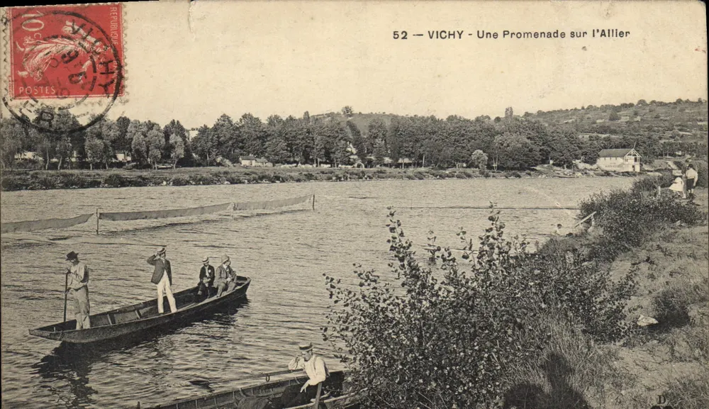 Vichy - Uma Caminhada no Allier — editor Vichy, n°52 - Frente