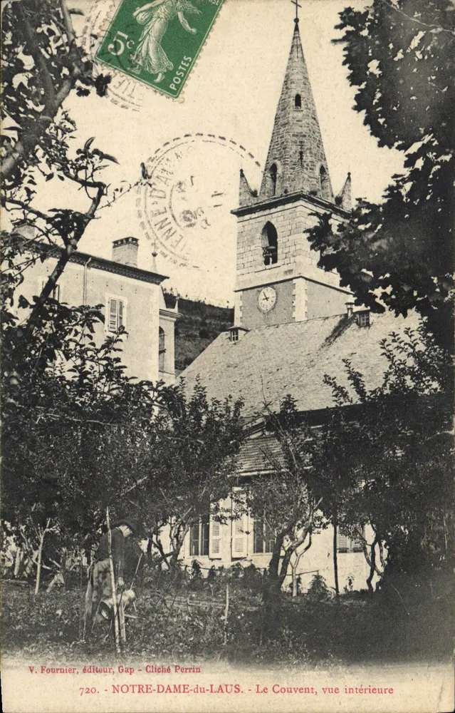 NOTRE-DAME-du-LAUS — Il convento, vista interna — V. Fournier, editore, Gap — Cliché Perrin, n° 720 - Recto