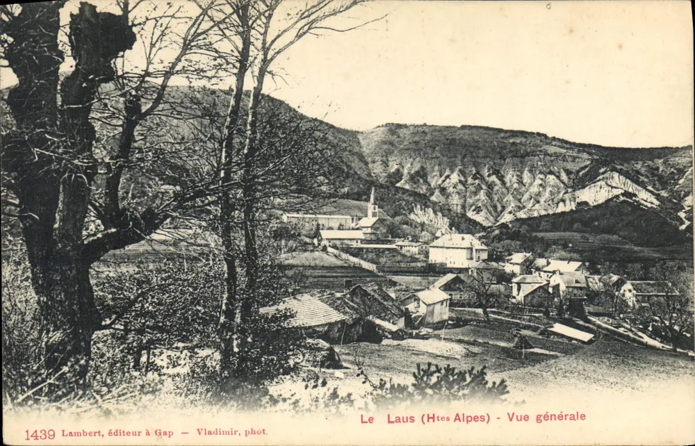 Le Laus (Altas Alpes) - Vista geral — Lambert, editor em Gap — Vladimir, fot. - Frente