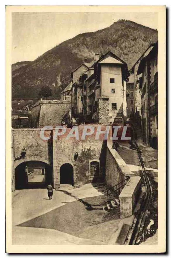 Briançon (Hautes-Alpes) — Tor zur Embrun — Les Éditions d'Art Yvonne, Paris - Vorderseite