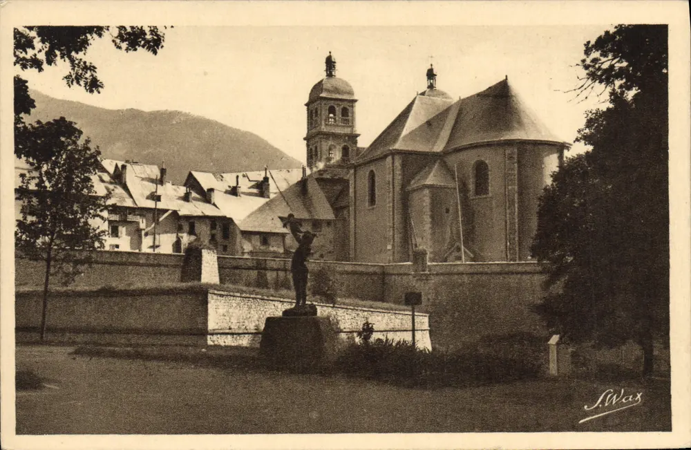 Briançon (1.325 m.) — Der Öffentliche Garten und die Mauern — Foto J. Wax - Vorderseite
