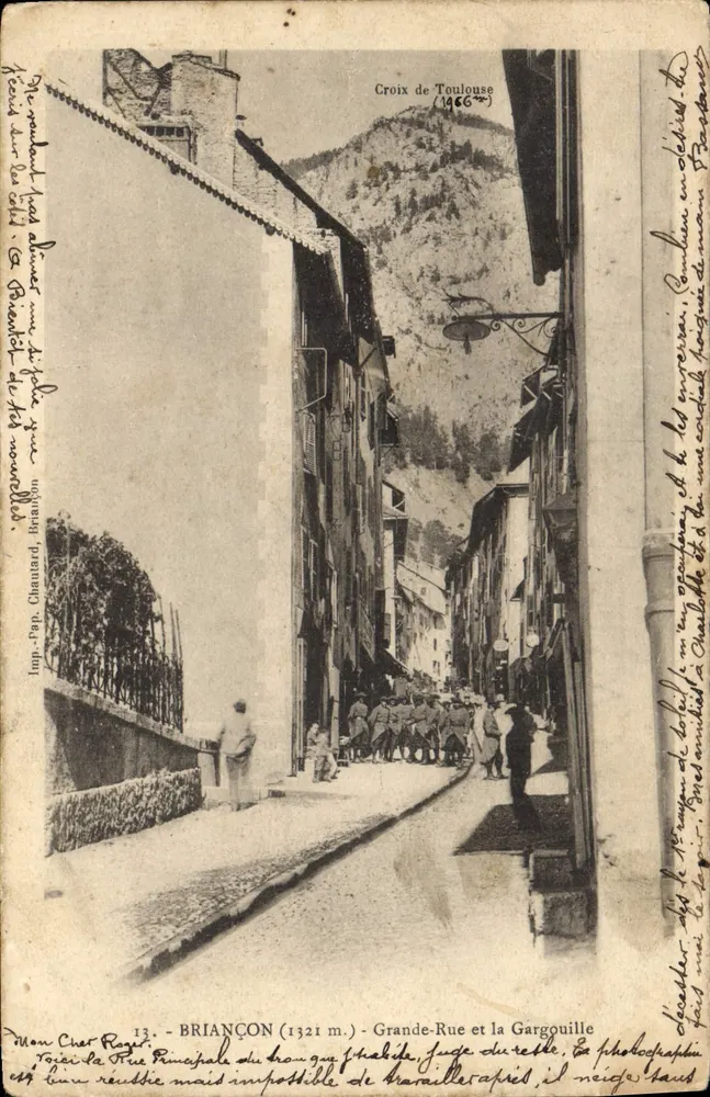 Briançon (1321 m.) — Grande-Rua e a Gargouille — Imp. Pap. Chauvillard, Briançon - Frente