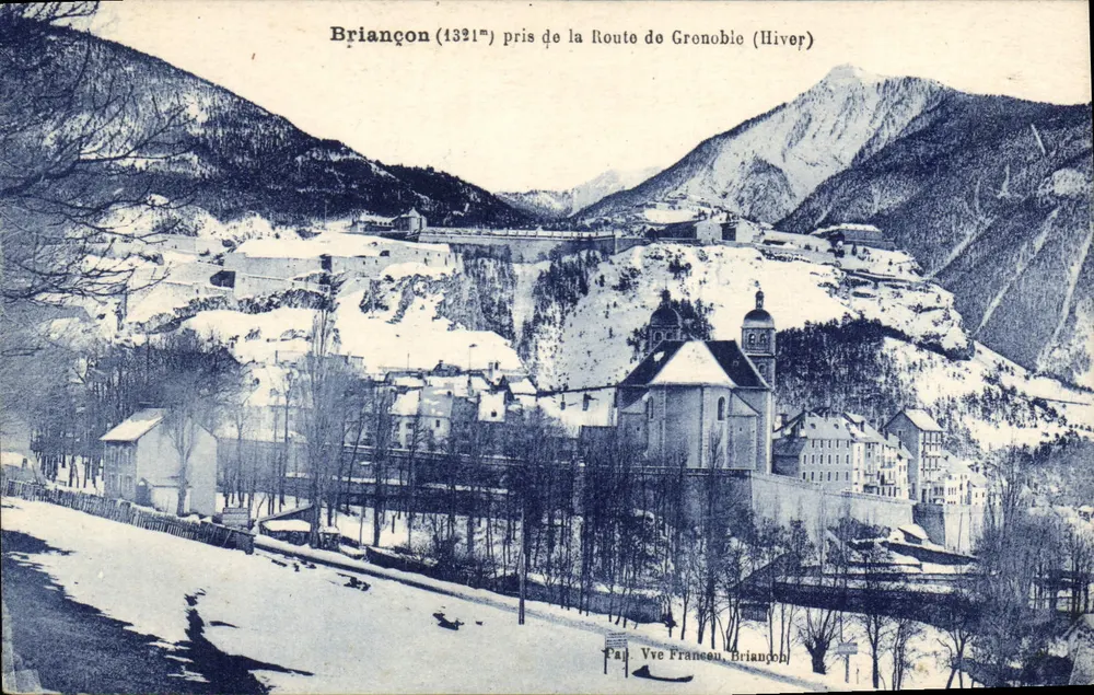 Briancón (1331m) — uitzicht genomen vanaf de weg naar Grenoble (Winter) — Vve Francœur, Briancón - Voorkant