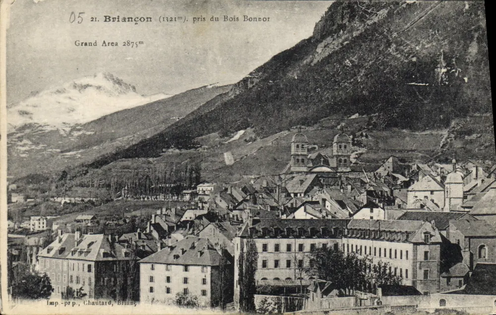 Briancón (1321m) — vista tirada do Bois Bonnor — Imp. Chautard, Briançon - Frente