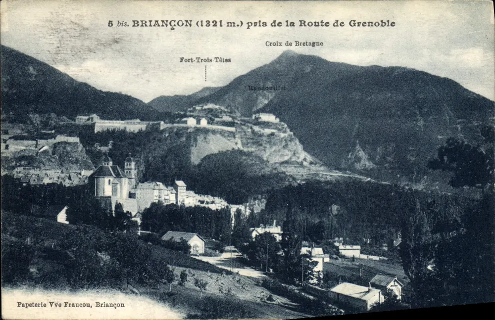 BRIANÇON (1321 m.) — widok z Drogi do Grenoble — Papeterie Vve Francou, Briançon - Awers