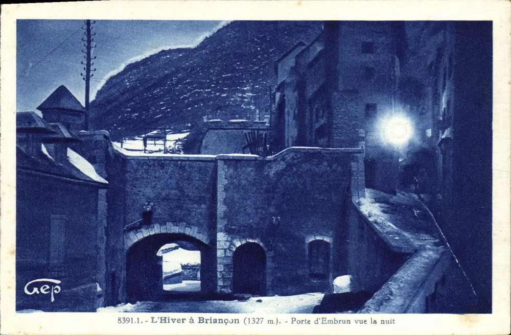 Winter in Briançon (1327 m.) - Porte d'Embrun bei Nacht - Vorderseite