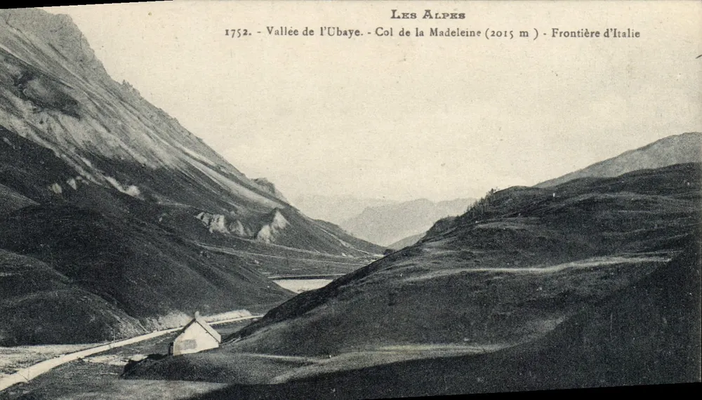 Tal der Ubaye — Pass de la Madeleine (2015 m) — Grenze zu Italien — Die Alpen - Vorderseite
