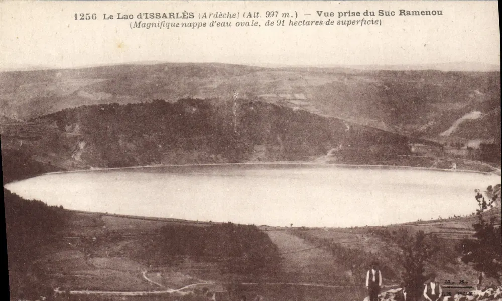 See ISSARLÈS (Ardèche) — Aufnahme vom Suc Ramenou — Éditions d'Art Margerit, Le Puy - Vorderseite