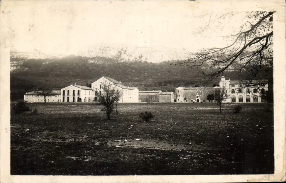 La Sainte-Baume (Var) — Vista Geral - Hotelaria — A. TARDY, editor - Frente