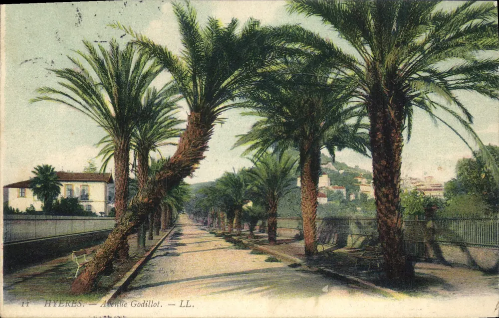 Hyères — Avenue Godillot — LL. - Frente