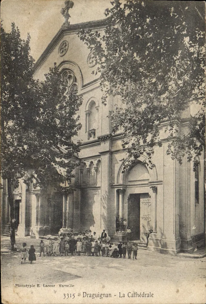 Draguignan - A Catedral — Fototipia E. Lacour, Marselha, n°3315 - Frente