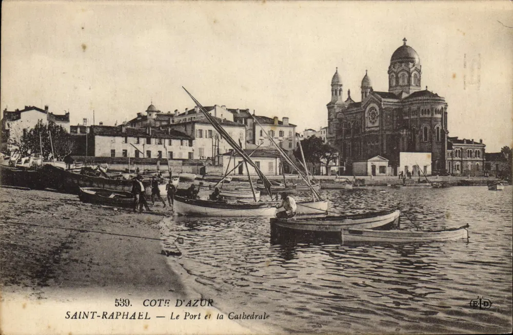 Saint-Raphaël — Der Hafen und die Kathedrale — Verleger ETD, Nr. 539 - Vorderseite