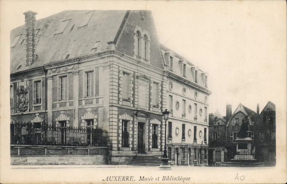 Auxerre. Museu e Biblioteca — editor H. Lillard, n° 40 - Frente