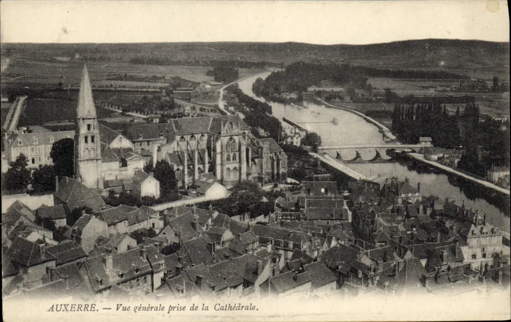 Auxerre — Allgemeiner Blick vom Dom aus - Vorderseite